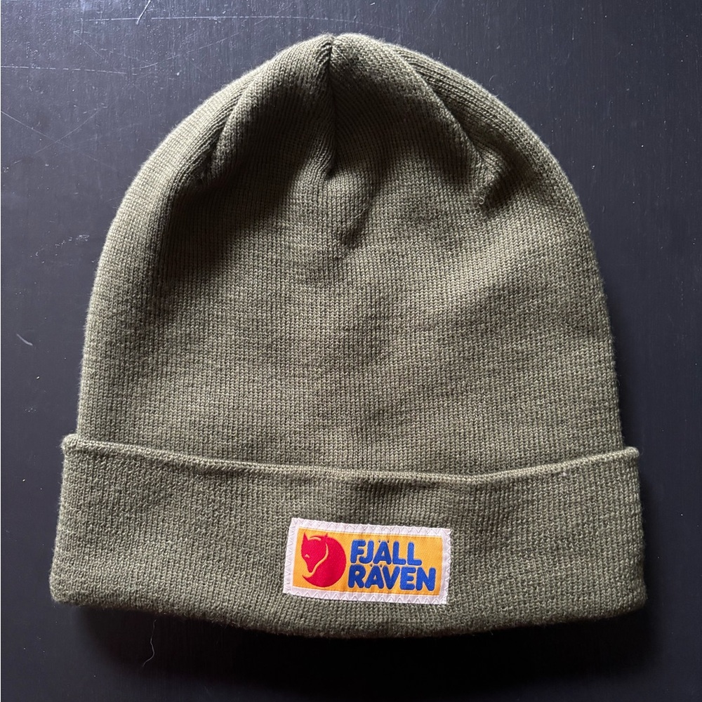 NWT Fjallraven Vardag olive green Classic Knit Beanie Hat One Size vintage tag